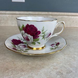 Colclough Patt #7985 White And Red Roses Tea Cups And Saucer